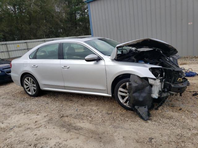 Photo 4 from auction – 2016 VOLKSWAGEN PASSAT SEL with VIN 1VWCT7A37GC024873