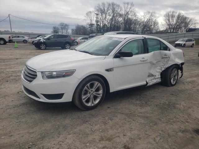FORD TAURUS SE 2018 с VIN 1FAHP2D8XJG108697 - Фото с аукциона