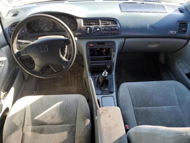 Photo 8 from auction – 1995 HONDA ACCORD LX with VIN 1HGCD5532SA061656