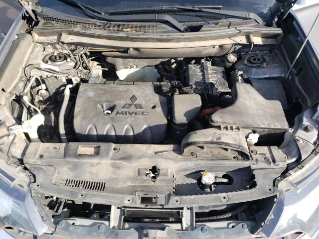 Photo 12 from auction – 2017 MITSUBISHI OUTLANDER with VIN JA4AD2A36HZ031459