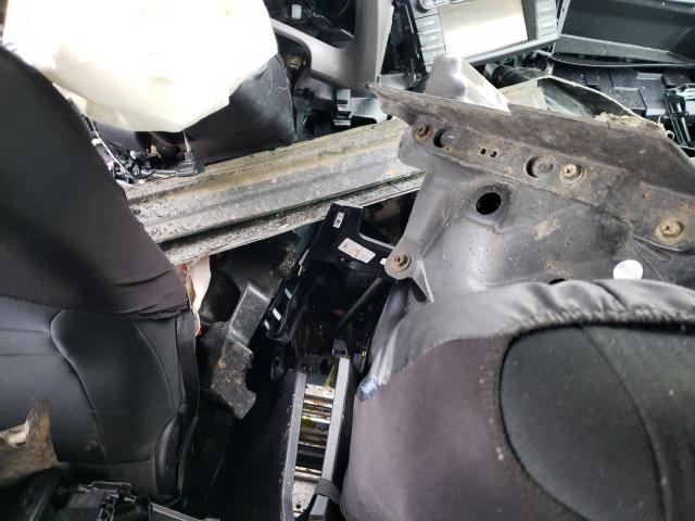 Photo 8 from auction – 2018 TOYOTA RAV4 LE with VIN 2T3ZFREV5JW443952