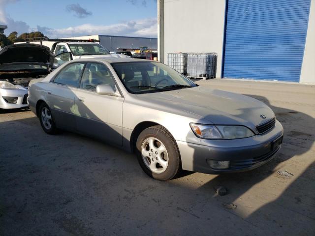 Zdjęcie 4 z aukcji – 1998 LEXUS ES 300 z VIN JT8BF28G2W5051658