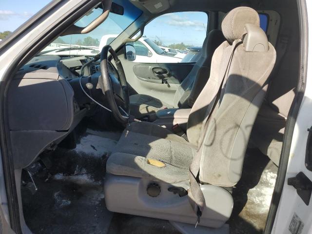 Photo 7 from auction – 2000 FORD F150 with VIN 1FTRX17W7YNA53117