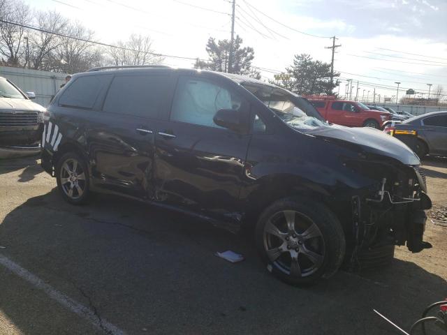 Photo 4 from auction – 2017 TOYOTA SIENNA SE with VIN 5TDXZ3DC5HS812252