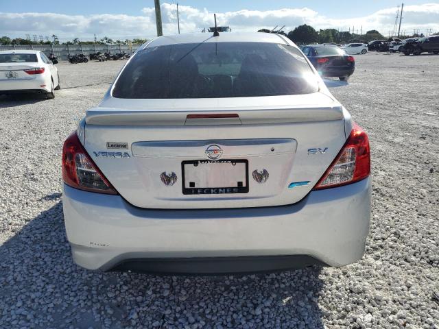 صورة رقم 6 من المزاد - 2015 NISSAN VERSA S مع VIN 3N1CN7AP1FL878618