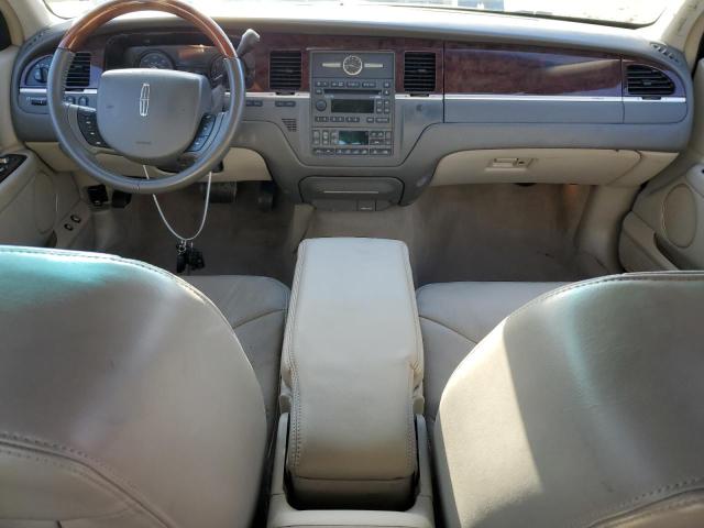 Photo 8 from auction – 2008 LINCOLN TOWN CAR S with VIN 2LNHM82VX8X646072