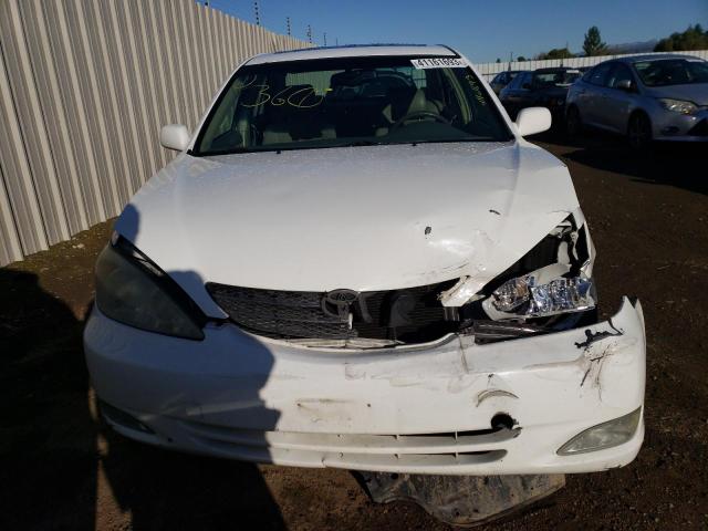 Photo 5 from auction – 2004 TOYOTA CAMRY LE with VIN JTDBF30K440153013