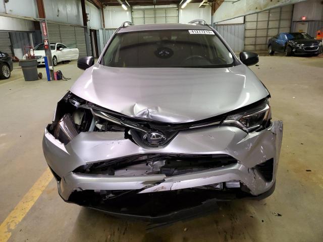 Photo 5 from auction – 2018 TOYOTA RAV4 LE with VIN JTMZFREV7JJ200013