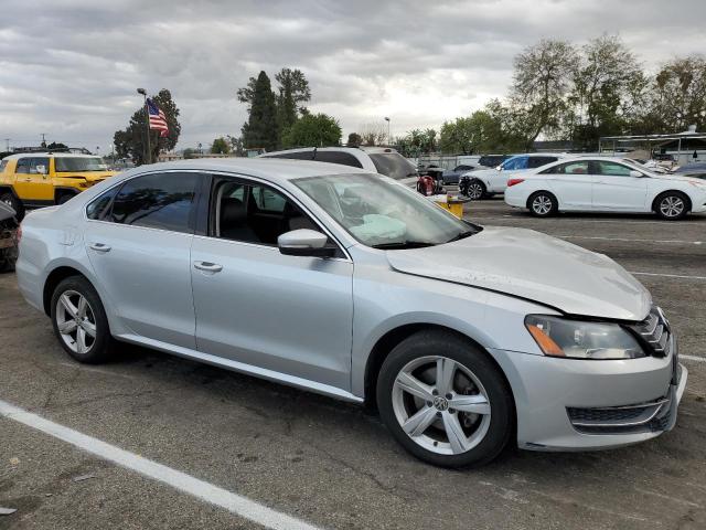 Photo 4 from auction – 2014 VOLKSWAGEN PASSAT S with VIN 1VWAT7A34EC021188