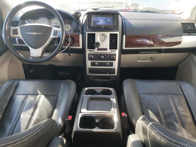 Photo 8 from auction – 2010 CHRYSLER TOWN & COU with VIN 2A4RR8DX6AR357316