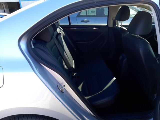 Photo 10 from auction – 2016 VOLKSWAGEN JETTA SEL with VIN 3VWL17AJ2GM333654