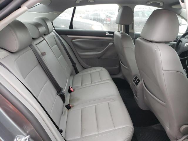 Photo 10 from auction – 2007 VOLKSWAGEN JETTA WOLF with VIN 3VWEF71K17M077493