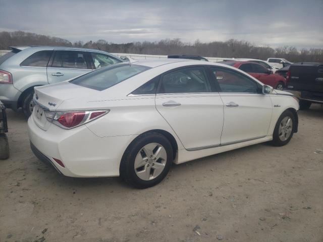 Photo 3 from auction – 2011 HYUNDAI SONATA HYB with VIN KMHEC4A46BA004858