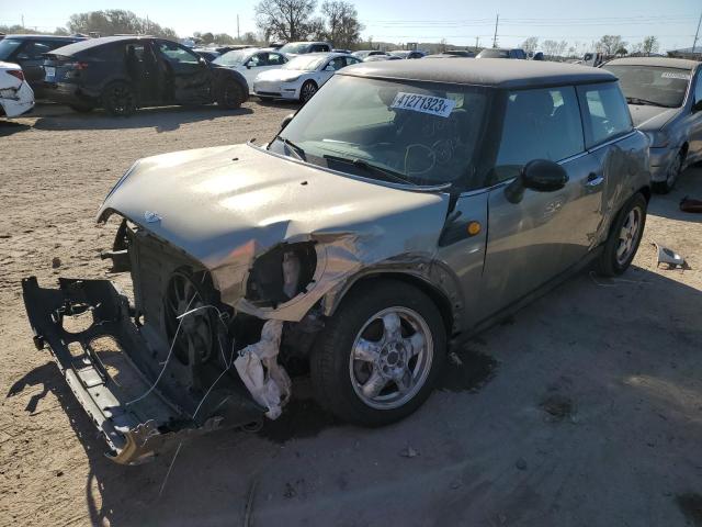 MINI COOPER 2010 with VIN WMWMF3C59ATZ62058 - Photo from auction