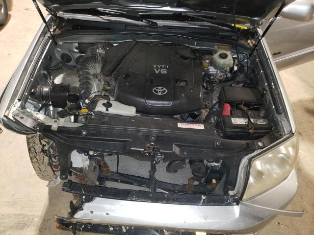 Photo 11 from auction – 2004 TOYOTA 4RUNNER SR with VIN JTEBU14R948021282