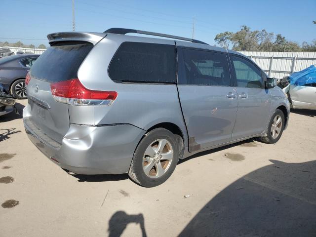 Photo 3 from auction – 2011 TOYOTA SIENNA BAS with VIN 5TDKA3DC2BS005261