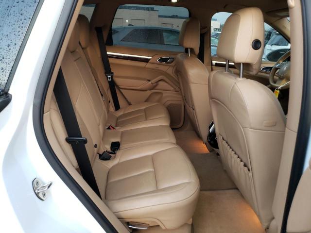 Photo 10 from auction – 2012 PORSCHE CAYENNE S with VIN WP1AB2A29CLA49032