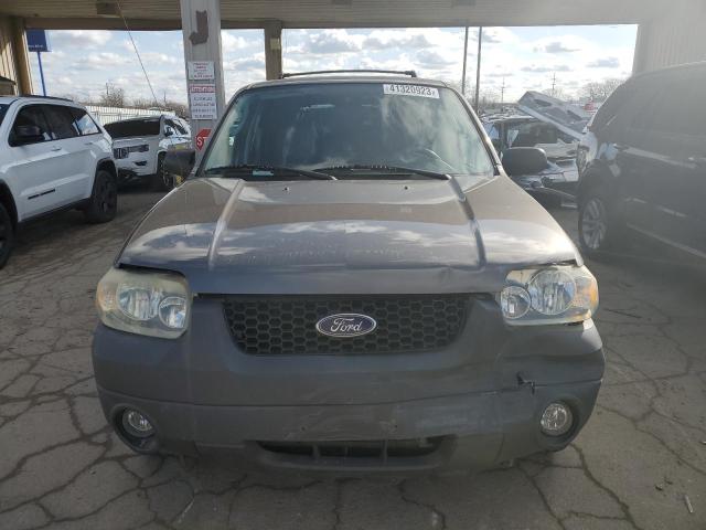 Photo 5 from auction – 2005 FORD ESCAPE XLT with VIN 1FMYU03135KA17054