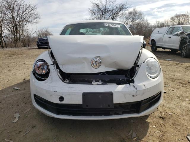 Photo 5 from auction – 2012 VOLKSWAGEN BEETLE with VIN 3VWHP7AT5CM628232