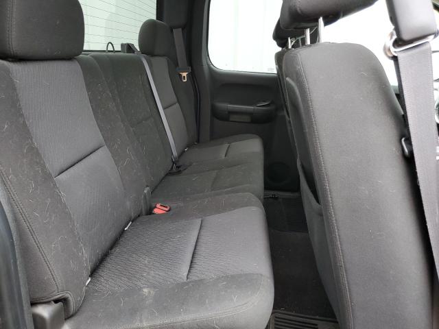 Photo 10 from auction – 2011 CHEVROLET SILVERADO with VIN 1GCRKSE34BZ136775