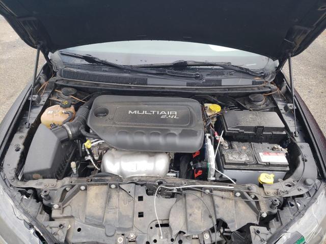 Photo 11 from auction – 2016 CHRYSLER 200 LIMITE with VIN 1C3CCCABXGN141620