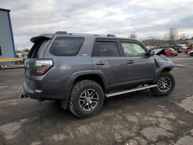 Photo 3 from auction – 2020 TOYOTA 4RUNNER SR with VIN JTEBU5JRXL5813596