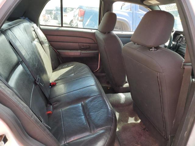Foto 10 de la subasta – 2006 FORD CROWN VICT con VIN 2FAFP71W06X142012
