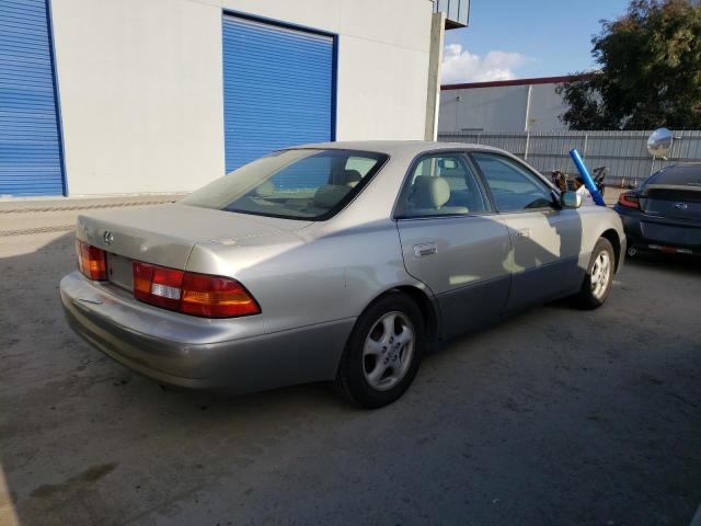 Photo 3 from auction – 1998 LEXUS ES 300 with VIN JT8BF28G2W5051658