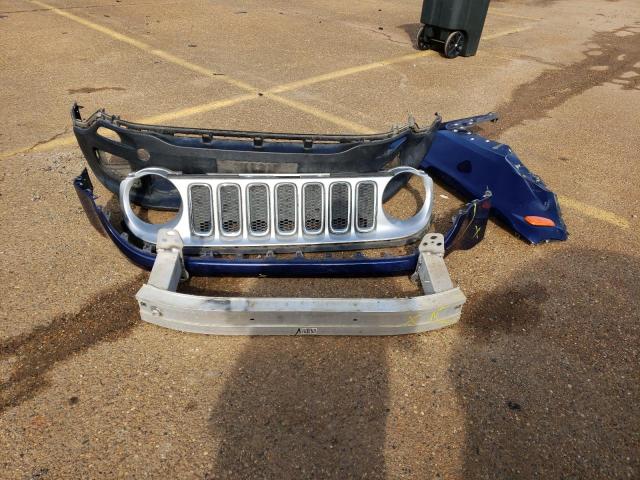 Photo 12 from auction – 2016 JEEP RENEGADE L with VIN ZACCJADT9GPC68392