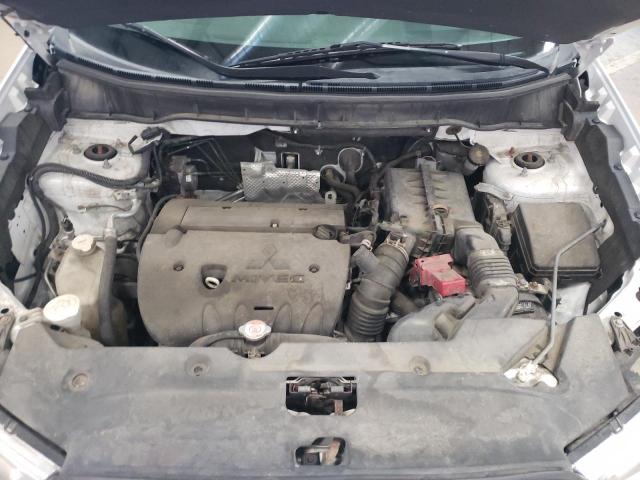 Photo 11 from auction – 2014 MITSUBISHI OUTLANDER with VIN 4A4AR3AU5EE029588