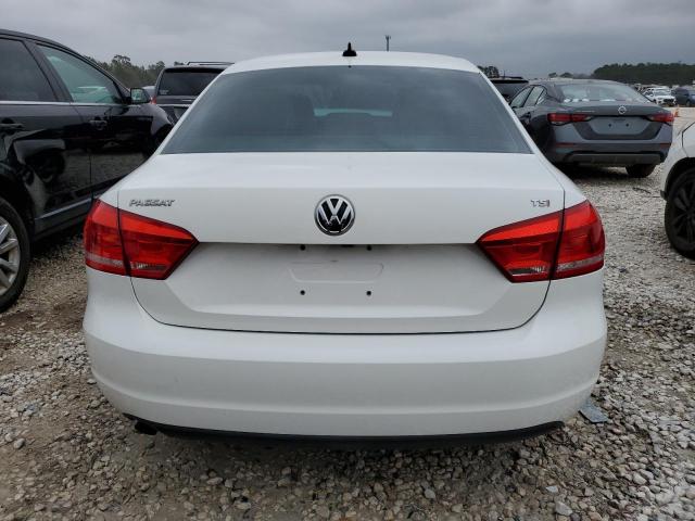 Photo 6 from auction – 2015 VOLKSWAGEN PASSAT S with VIN 1VWAS7A34FC107492