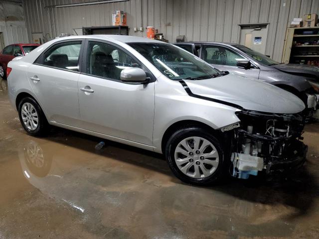 Photo 4 from auction – 2010 KIA FORTE EX with VIN KNAFU4A27A5225619