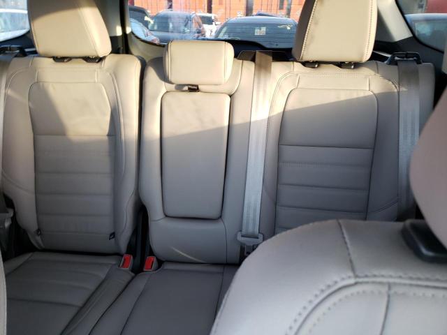 Photo 10 from auction – 2018 FORD ESCAPE SEL with VIN 1FMCU9HD0JUD59383