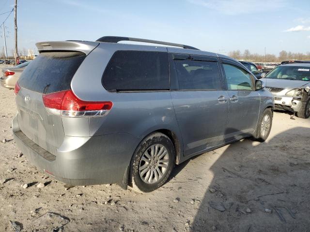Photo 3 from auction – 2011 TOYOTA SIENNA XLE with VIN 5TDYK3DC1BS155353