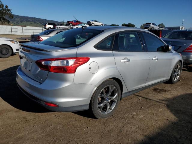 Photo 3 from auction – 2014 FORD FOCUS SE with VIN 1FADP3F22EL113256