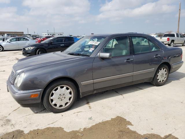 MERCEDES-BENZ E 320 1997 con VIN WDBJF55F5VA385178 - Foto de la subasta