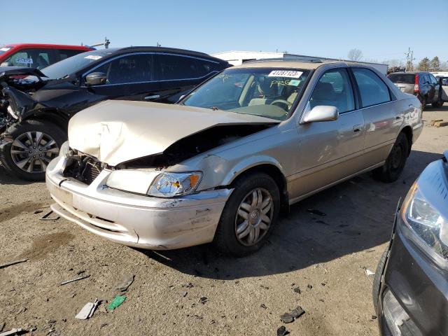 TOYOTA CAMRY CE 2000 with VIN JT2BG22K6Y0517967 - Photo from auction