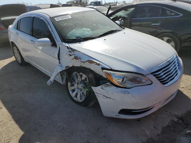 Photo 4 from auction – 2014 CHRYSLER 200 LX with VIN 1C3CCBABXEN206330