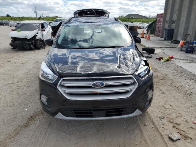 Photo 5 from auction – 2018 FORD ESCAPE SE with VIN 1FMCU0GD3JUC27344