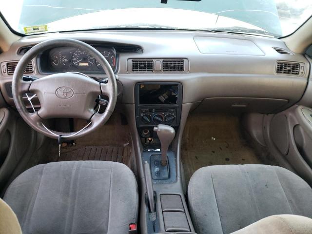 Photo 8 from auction – 1998 TOYOTA CAMRY CE with VIN 4T1BF28K4WU062412
