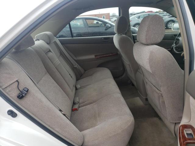 Photo 10 from auction – 2004 TOYOTA CAMRY LE with VIN JTDBE32K440245643