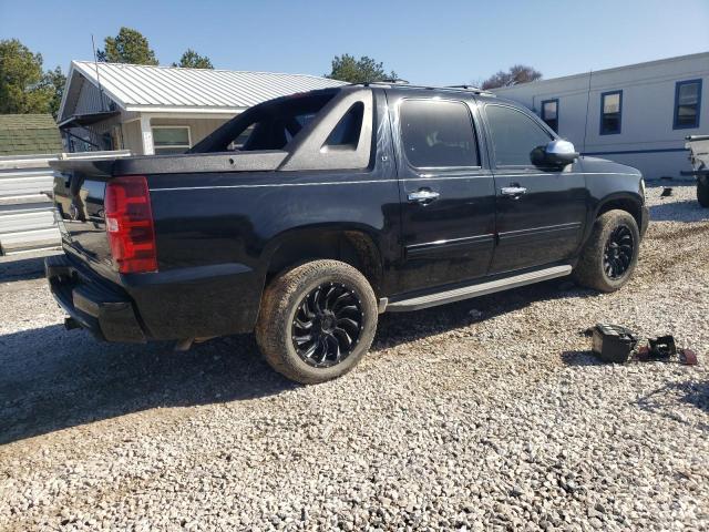 Photo 3 from auction – 2011 CHEVROLET AVALANCHE with VIN 3GNMCFE01BG149849