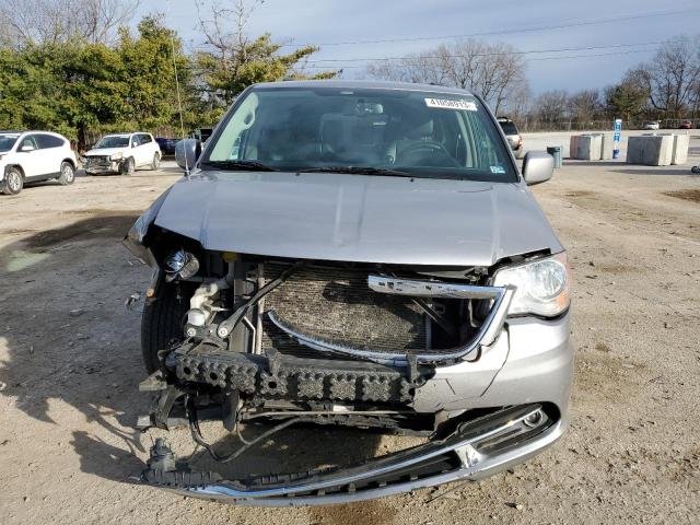 Photo 5 from auction – 2016 CHRYSLER TOWN & COU with VIN 2C4RC1BG6GR185900