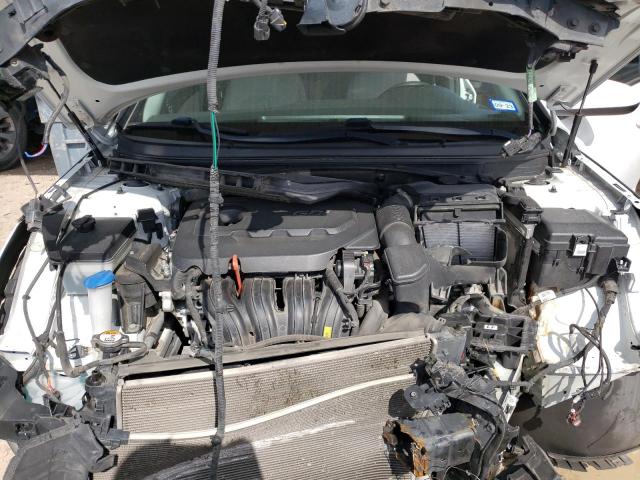 Photo 11 from auction – 2016 HYUNDAI SONATA SE with VIN 5NPE24AF8GH301901