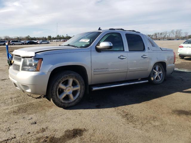 CHEVROLET AVALANCHE 2013 with VIN 3GNTKGE74DG210826 - Photo from auction