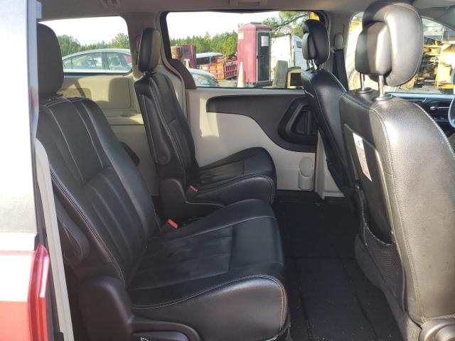 Photo 10 from auction – 2016 CHRYSLER TOWN & COU with VIN 2C4RC1BGXGR267936