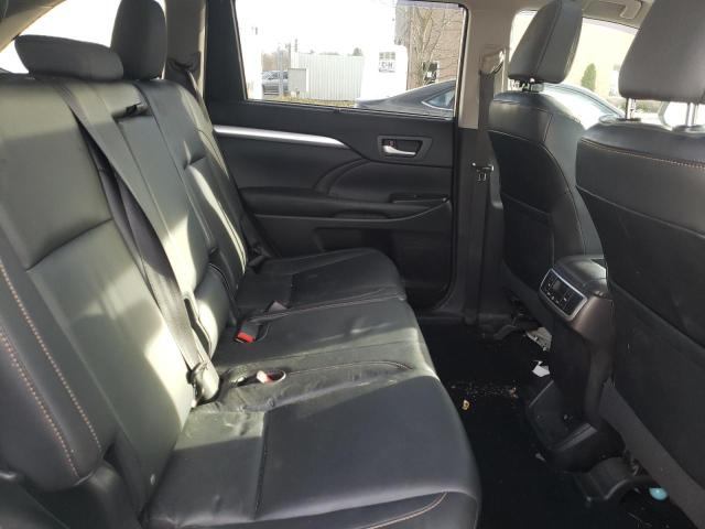 Photo 11 from auction – 2015 TOYOTA HIGHLANDER with VIN 5TDJKRFH1FS120010