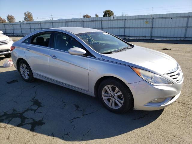 Photo 4 from auction – 2013 HYUNDAI SONATA GLS with VIN 5NPEB4AC4DH780500