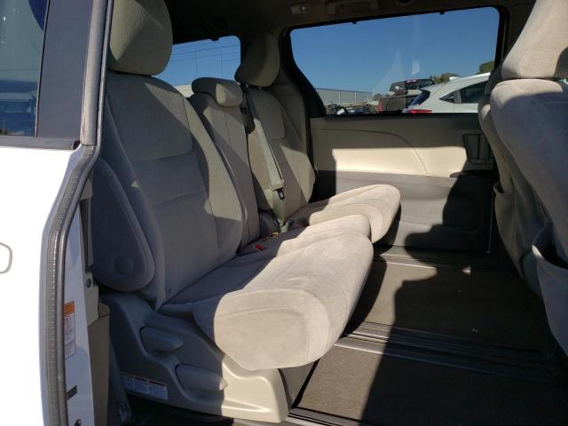 Photo 10 from auction – 2015 TOYOTA SIENNA LE with VIN 5TDKK3DC1FS631242