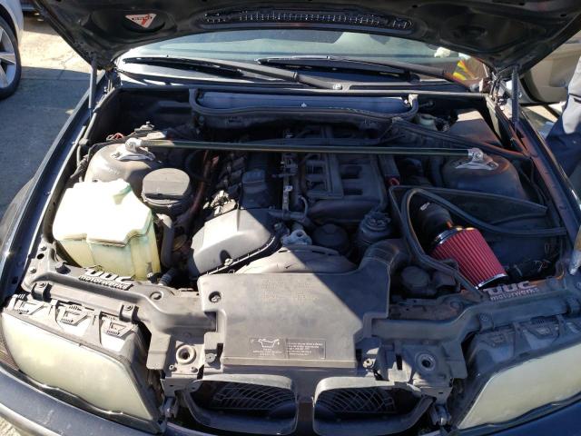 Photo 11 from auction – 2001 BMW 325 I with VIN WBAAV33491FU84011